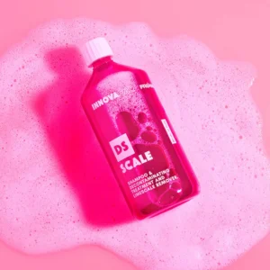 DS SCALE BY INNOVACAR 2-IN-1 SHAMPOO: WATER SPOT STAIN REMOVER TREATMENT FOR CARS AND DECONTAMINANT FOR ACID RAIN AND LIMESCALE.